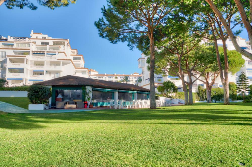 Apartamento Playas Del Duque, Puerto Banus, Golf .Playa Y Compras Marbella Exterior foto
