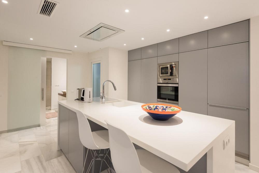 Apartamento Playas Del Duque, Puerto Banus, Golf .Playa Y Compras Marbella Exterior foto