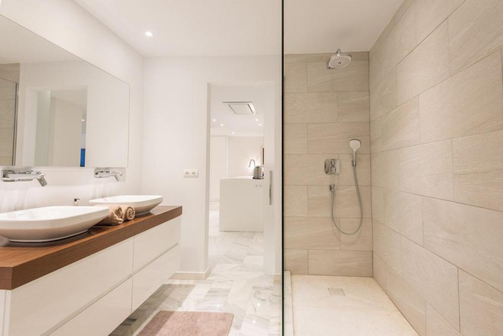 Apartamento Playas Del Duque, Puerto Banus, Golf .Playa Y Compras Marbella Exterior foto
